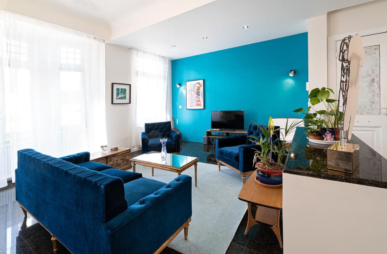Spacious & Artistic Retro 2Bd Apt With Sauna Athens Ngoại thất bức ảnh
