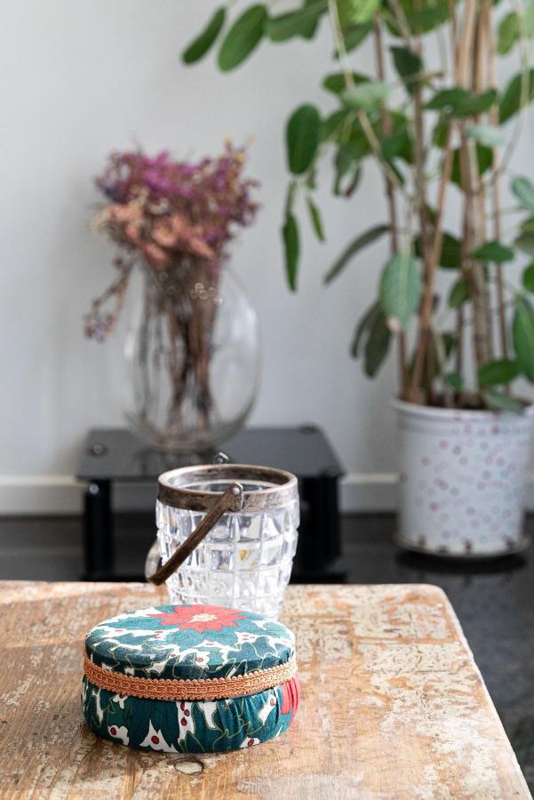 Spacious & Artistic Retro 2Bd Apt With Sauna Athens Ngoại thất bức ảnh