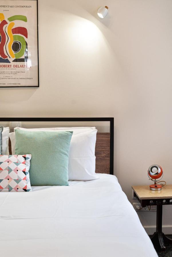 Spacious & Artistic Retro 2Bd Apt With Sauna Athens Ngoại thất bức ảnh