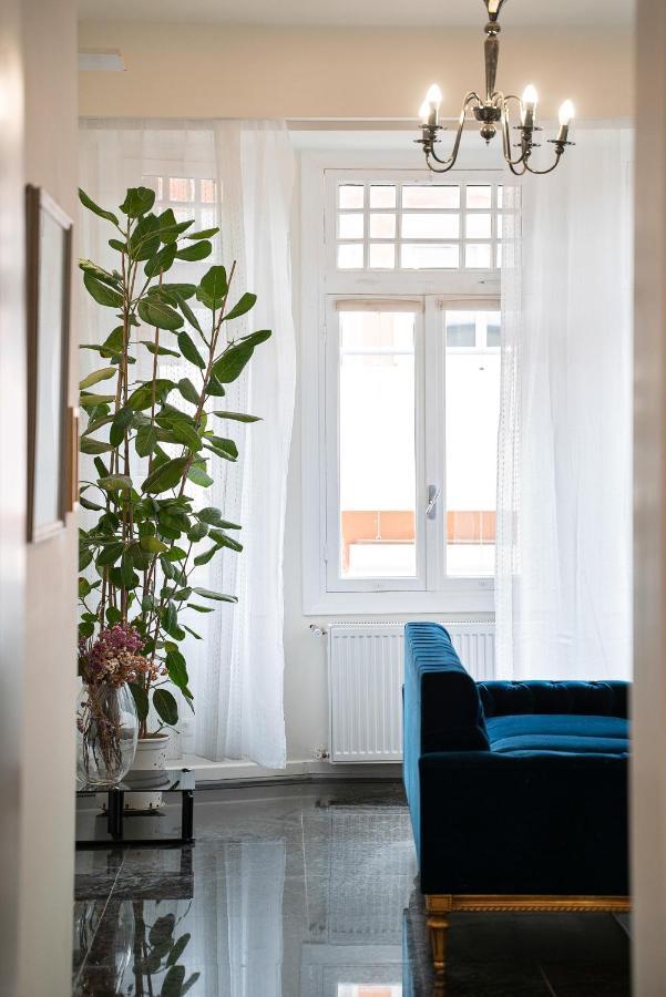 Spacious & Artistic Retro 2Bd Apt With Sauna Athens Ngoại thất bức ảnh