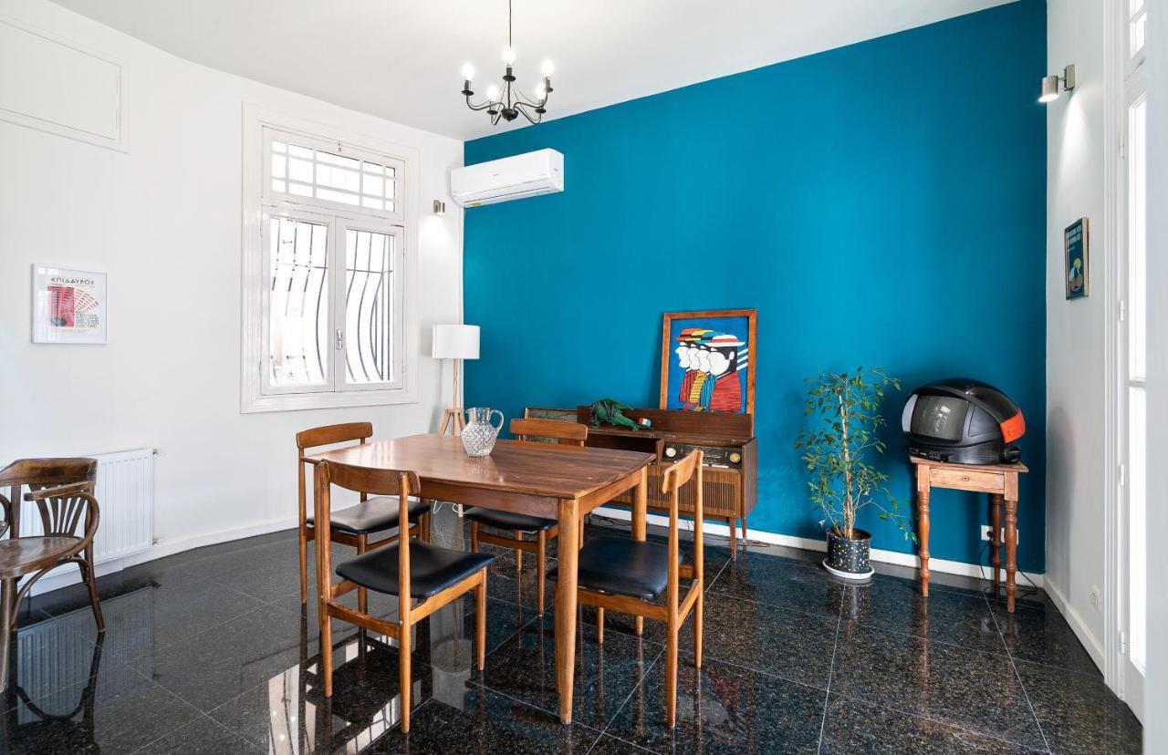 Spacious & Artistic Retro 2Bd Apt With Sauna Athens Ngoại thất bức ảnh